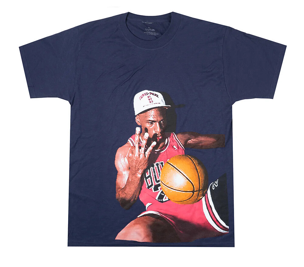 Legendary Michael Jordan NBA Championship 3 Peat Blue Men's T-shirt.