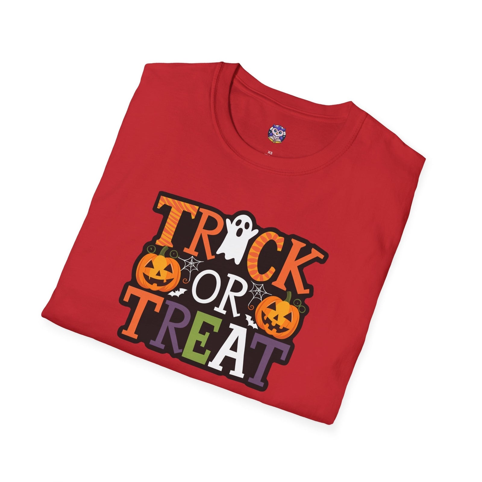Trick or Treat Halloween T-Shirt Fun Ghosts,Pumpkins and Spooky Vibes for Adults