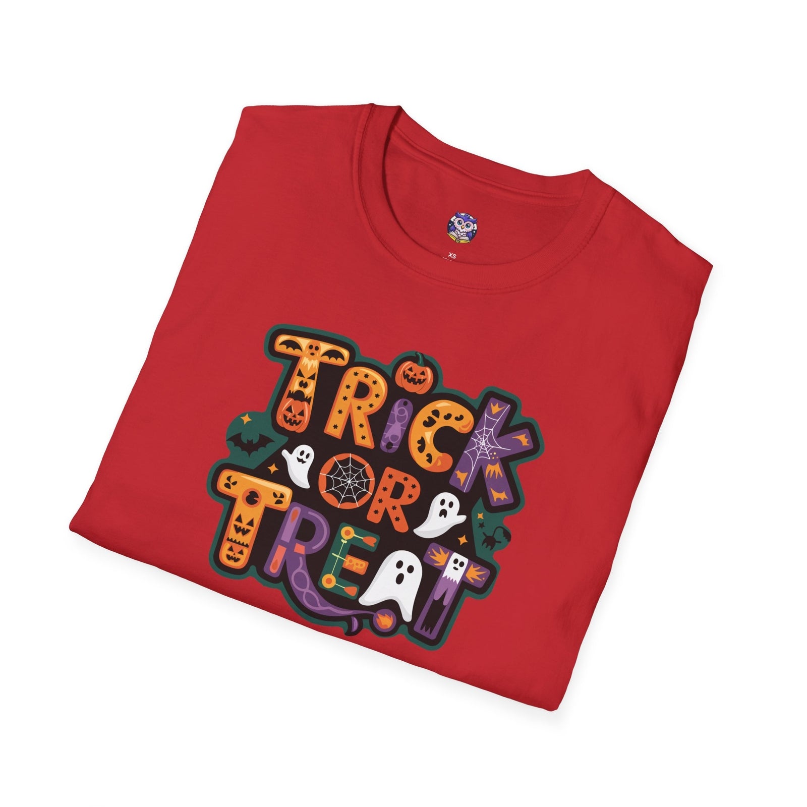Trick or Treat Halloween T-Shirt – Fun Ghosts, Pumpkins & Bats for Spooky