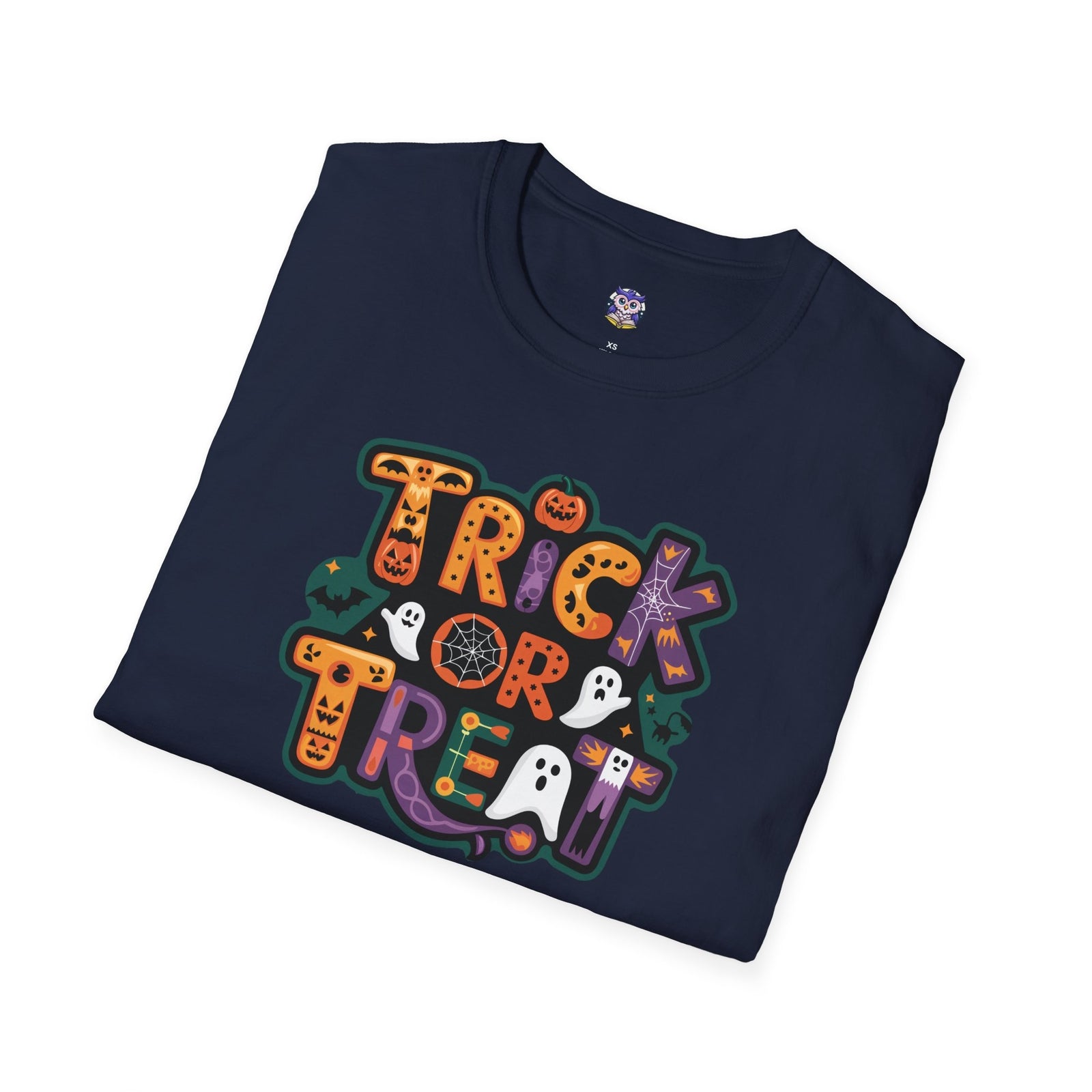 Trick or Treat Halloween T-Shirt – Fun Ghosts, Pumpkins & Bats for Spooky 