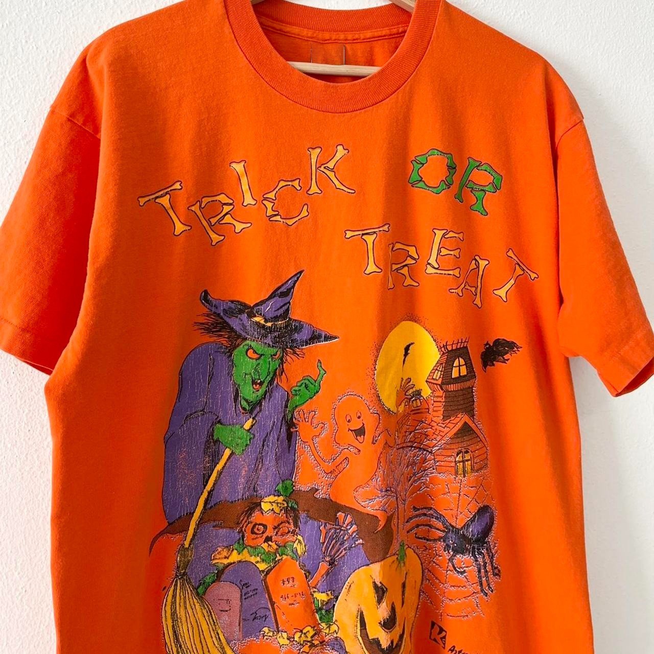 Retro Halloween Trick Or Treat Graphic Orange T-Shirt Halloween Gift S-5XL