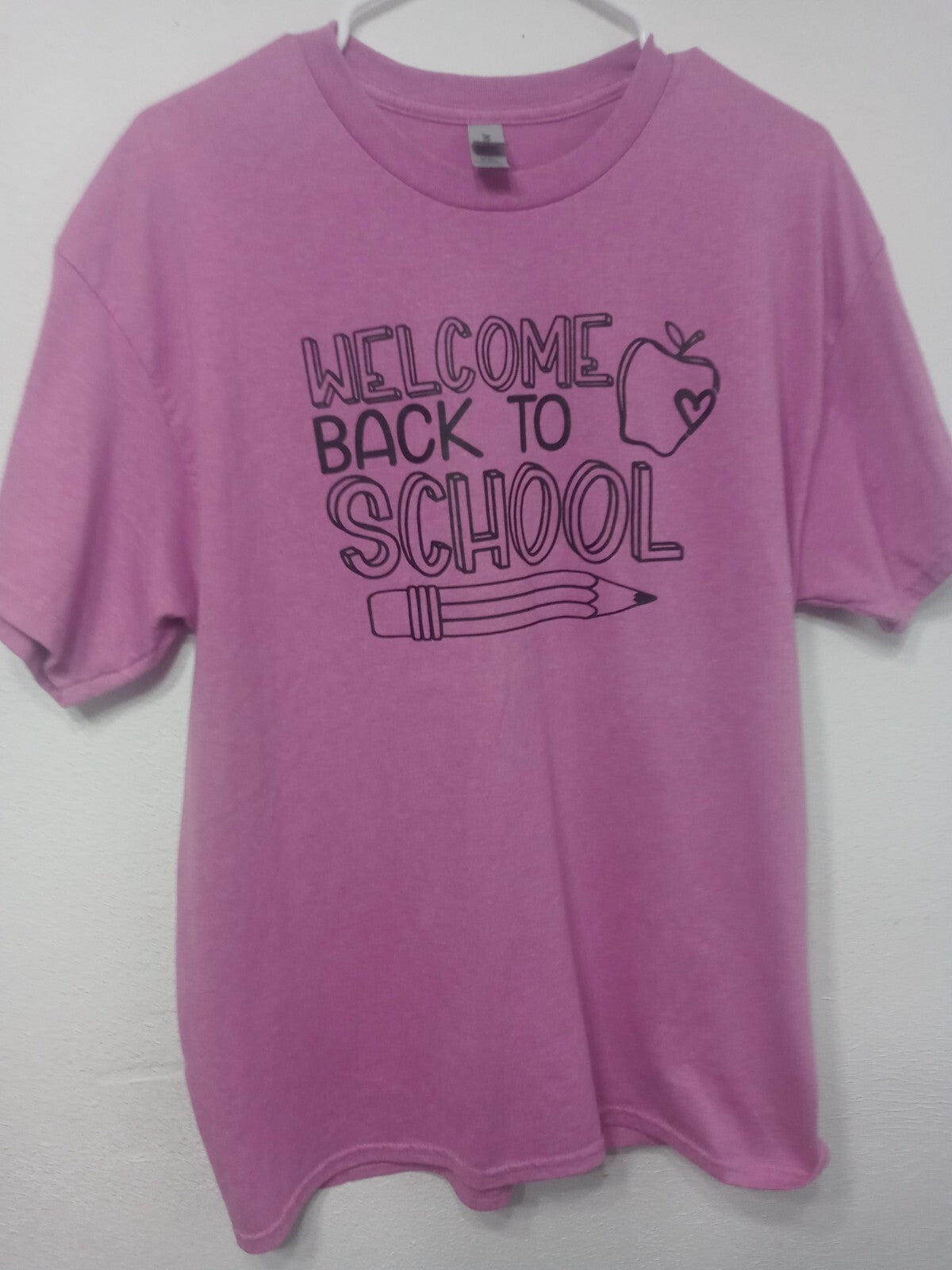 Women's Welcome Back to school pink tshirt size Large