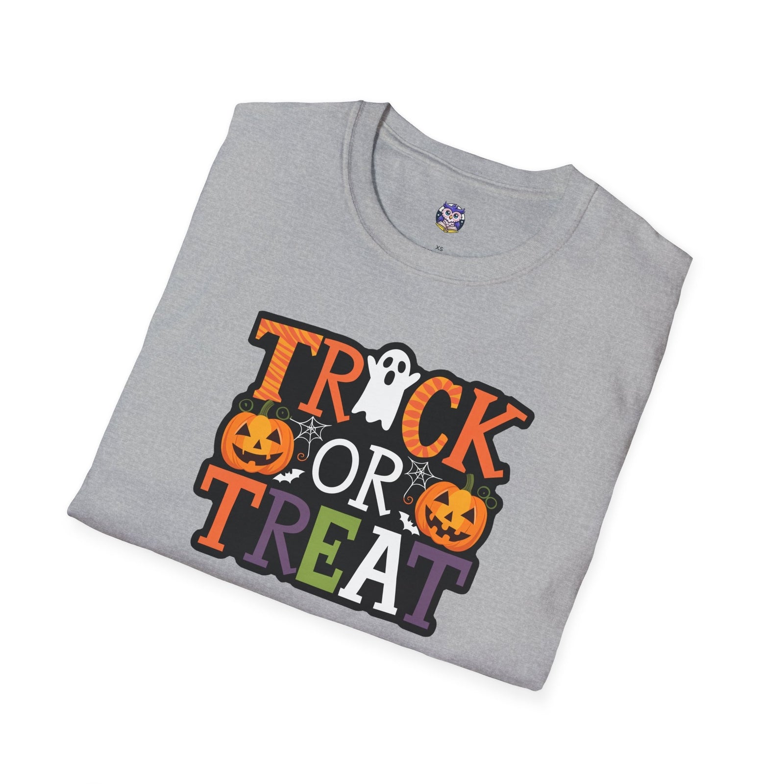 Trick or Treat Halloween T-Shirt Fun Ghosts,Pumpkins and Spooky Vibes for Adults